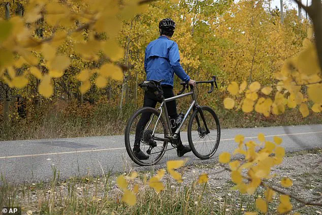 Drought Threatens New England's Iconic Leaf-Peeping Season, Disrupting Tourism and Cultural Traditions