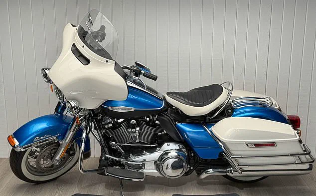 Exclusive Access: Ewan McGregor’s Rare Motorcycle Collection Heads to Online Auction – A Privileged Glimpse into the Actor’s Lifestyle