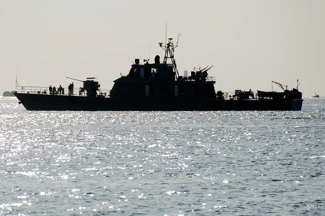 U.S. Navy Strikes Iranian Drone Carrier, Largest Warship Sunk Since WWII, in Escalating Gulf Tensions