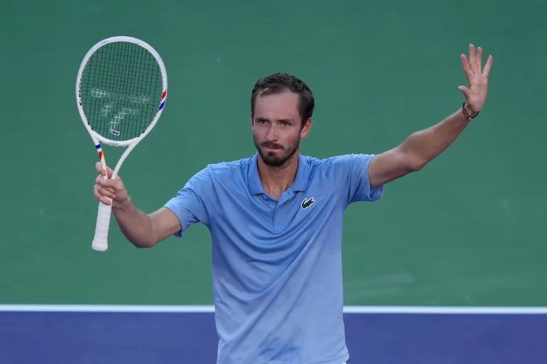 Medvedev Defeats Alcaraz, Ends Historic Streak Amid Middle East Chaos