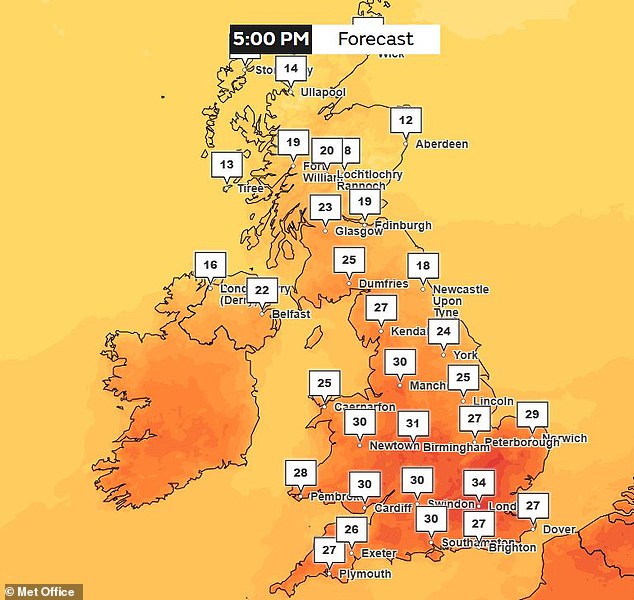 UK Heatwave Record Shatters WWII High as Experts Warn of Worse to Come
